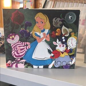 Disney Vibrant Alice and Friends Puzzle